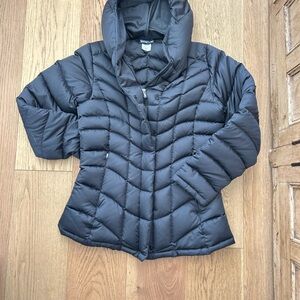 SOLD Patagonia Black Goose Down Hooded Puffer Size Large